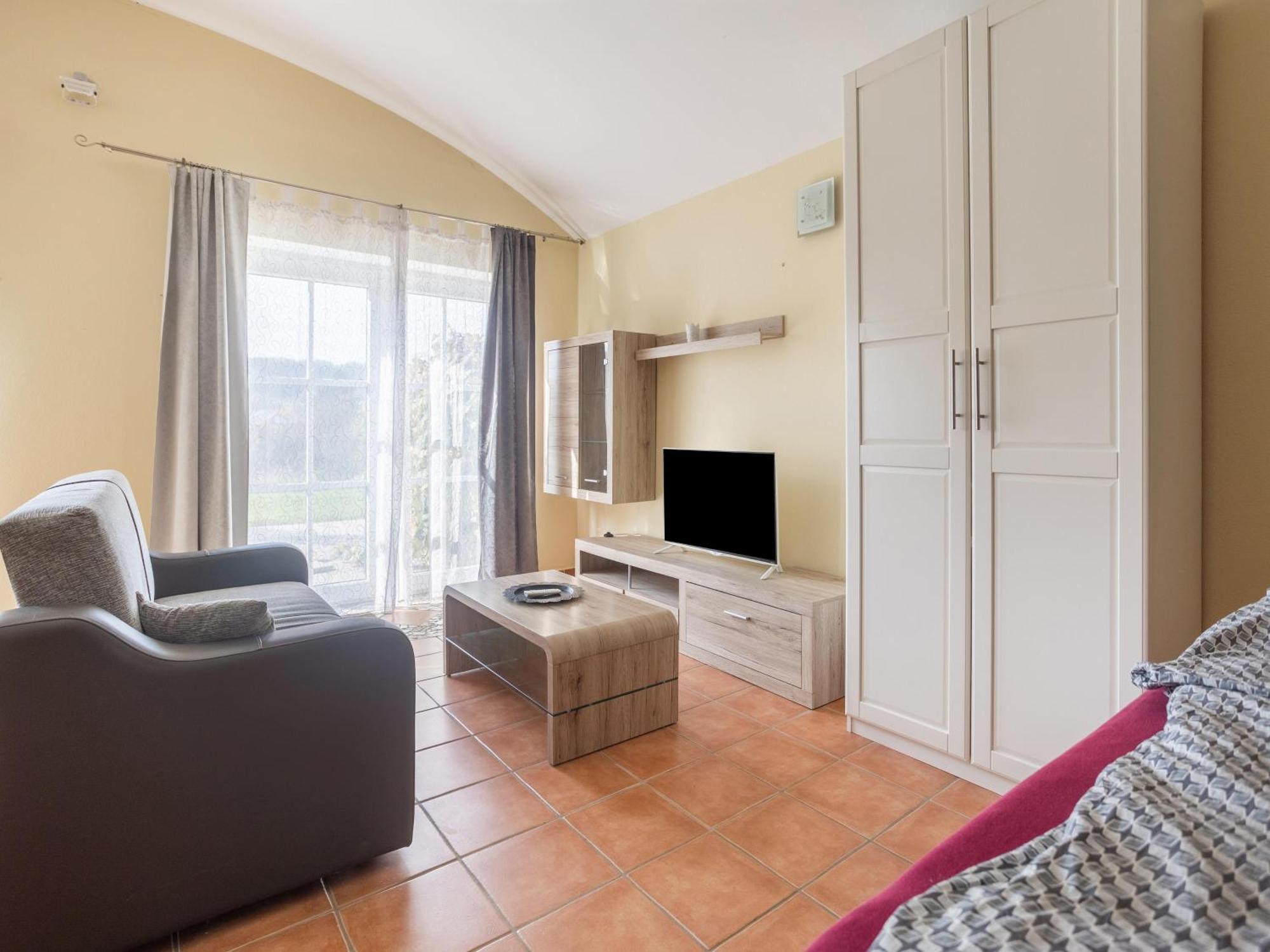 Ferienwohnungen Und Appartements Im Idyllischen Vierkanthof, Gruppenurlaube Loipersdorf bei Fuerstenfeld Bagian luar foto