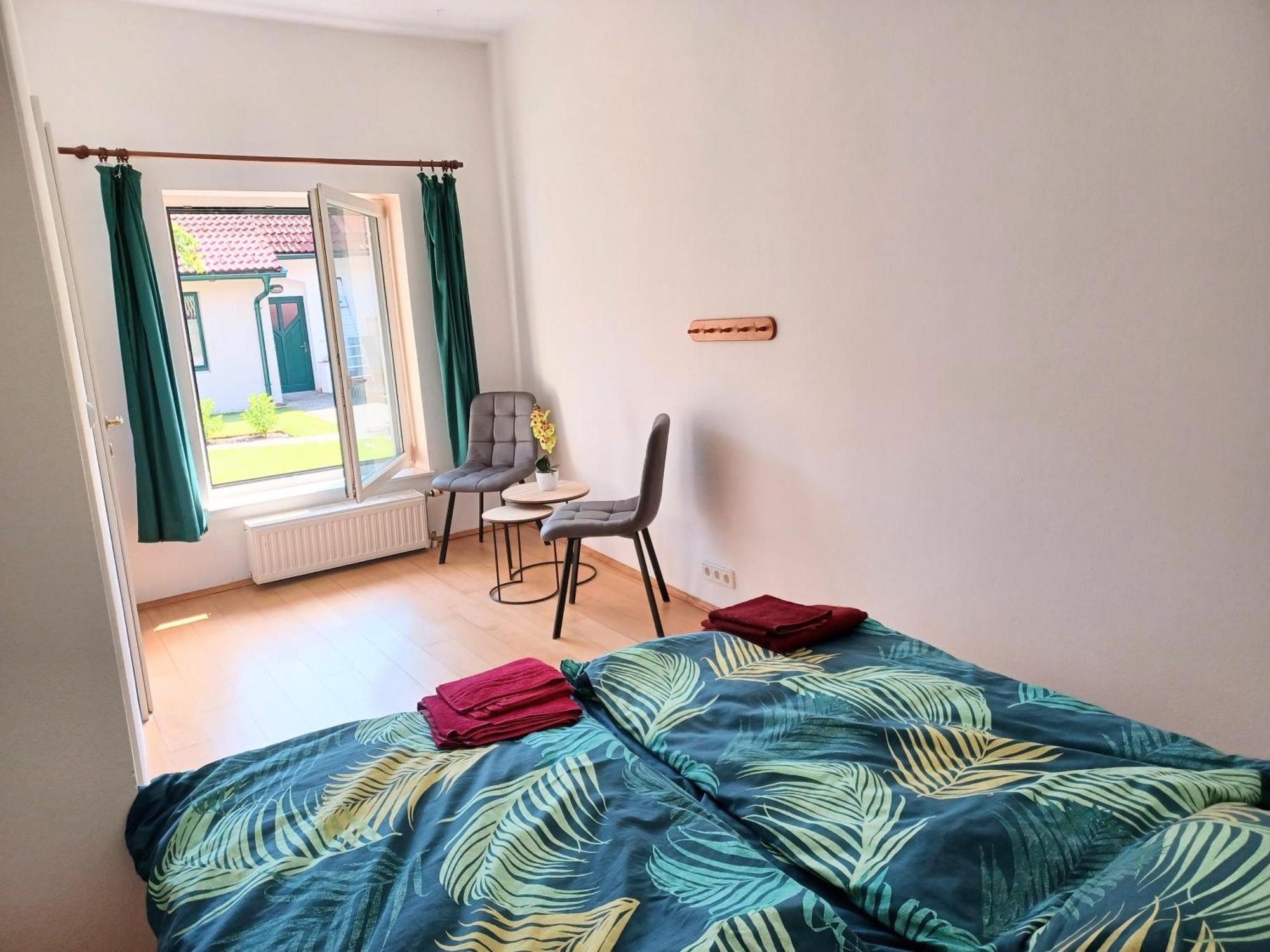 Ferienwohnungen Und Appartements Im Idyllischen Vierkanthof, Gruppenurlaube Loipersdorf bei Fuerstenfeld Bagian luar foto